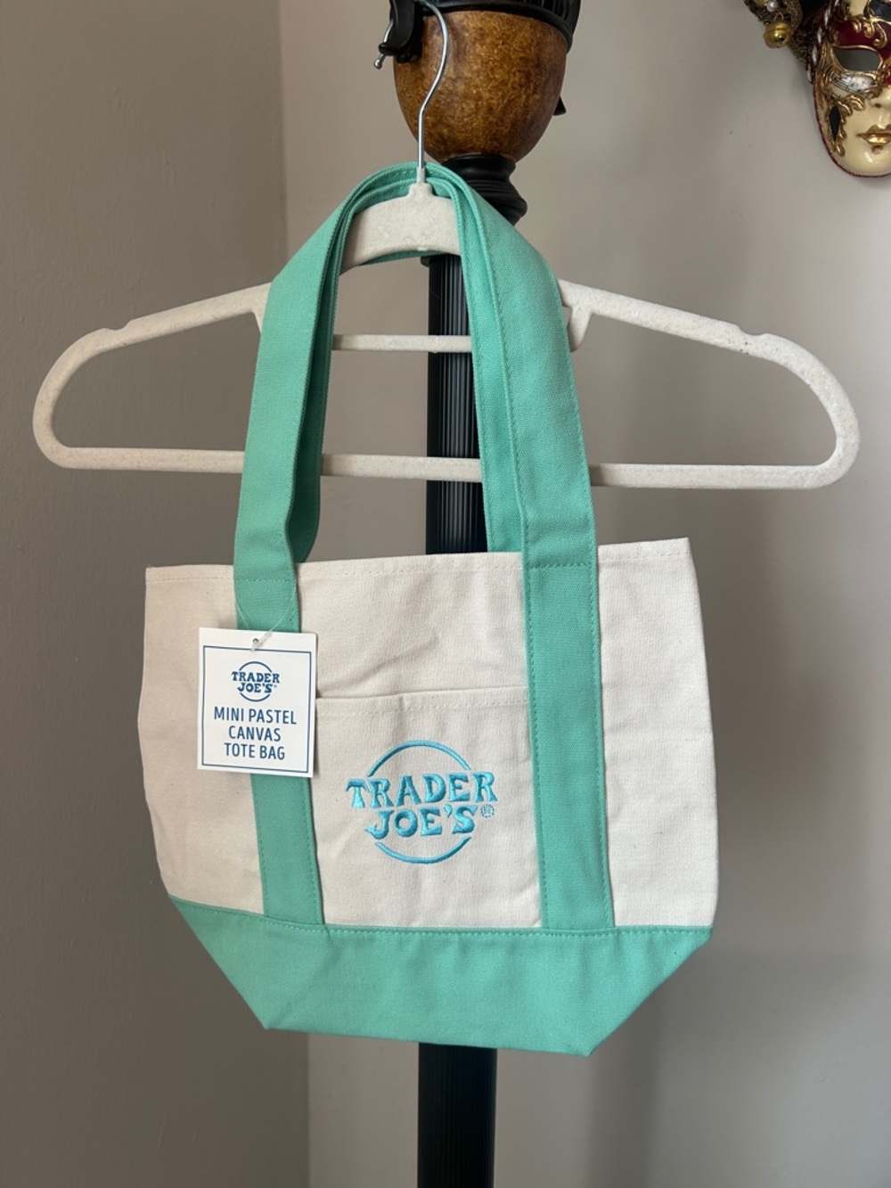 Trader Joe's Mint Green & Cream Canvas Tote Bag NWT
